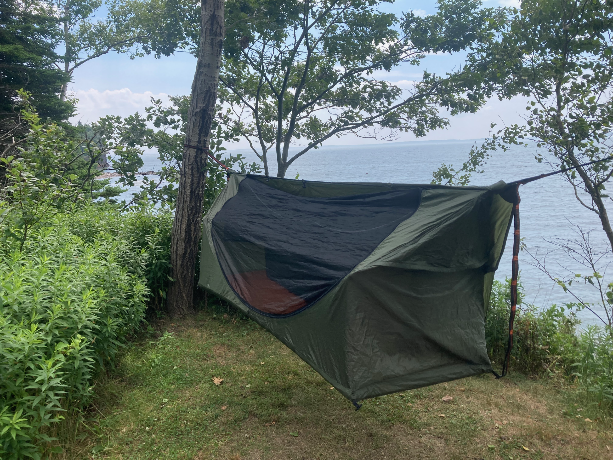 The Haven XL with the sea